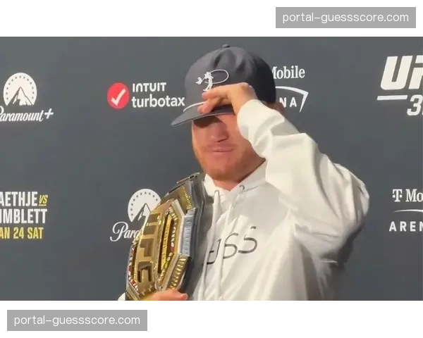 UFC 310官宣：普罗哈兹卡与希尔将争夺轻重量级临时冠军头衔