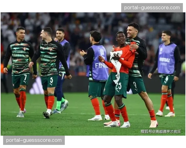 葡萄牙媒体:摩纳哥中场努诺-门德斯进入马德里竞技夏季引援名单 葡萄牙媒体:摩纳哥中场努诺-门德斯进入马德里竞技夏季引援名单