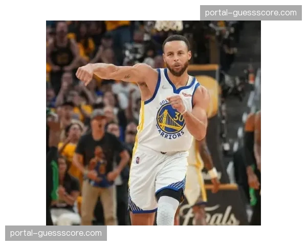 “控锋”时代的形成:从詹姆斯到塔图姆,位置模糊化的发展史 “控锋”时代的形成:从詹姆斯到塔图姆,位置模糊化的发展史